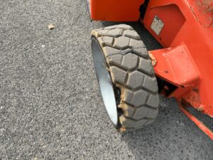 2005 JLG E400AJP - Imagen 13