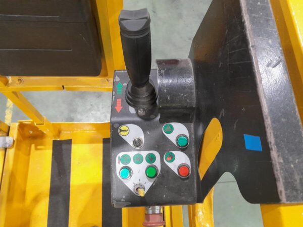 2006 HAULOTTE COMPACT 8 - Imagen 5