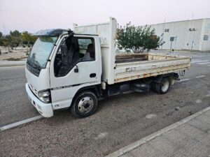 2006 ISUZU NPR77