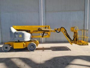 2008 GENIE Z40/23N