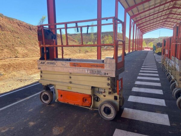 2008 JLG 2023 ES