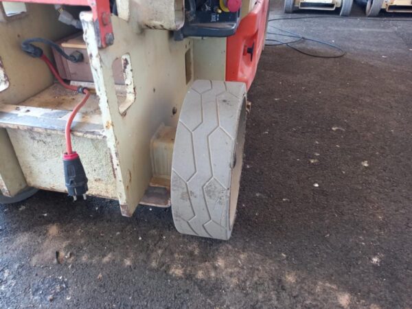 2008 JLG 2030 ES - Imagen 7