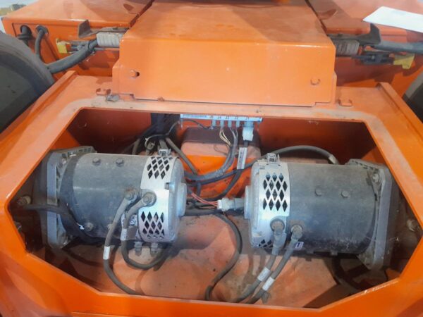 2008 JLG E300AJP - Imagen 12