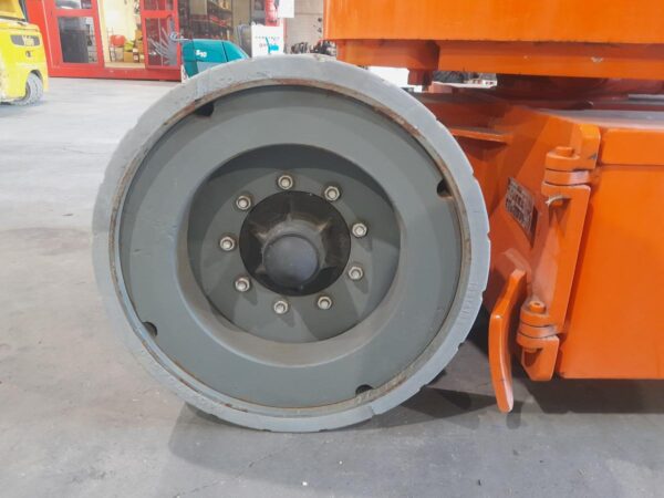 2008 JLG E300AJP - Imagen 9