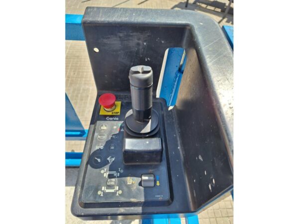 2012 GENIE GS-2669RT - Imagen 10