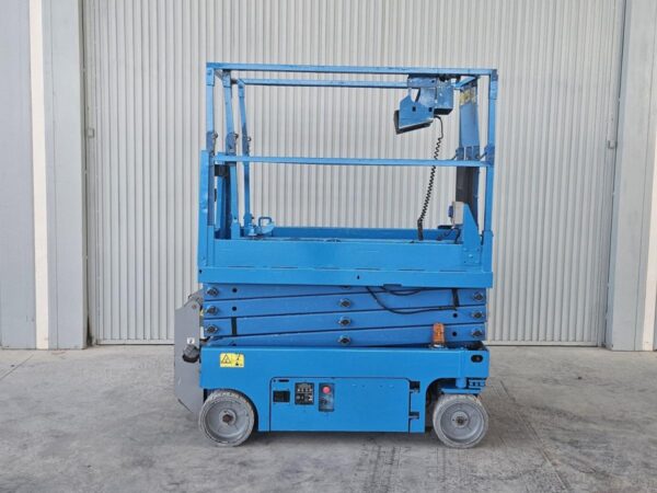 2013 GENIE GS-1932