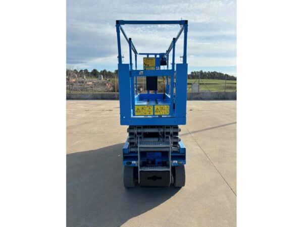 2014 GENIE GS-2032