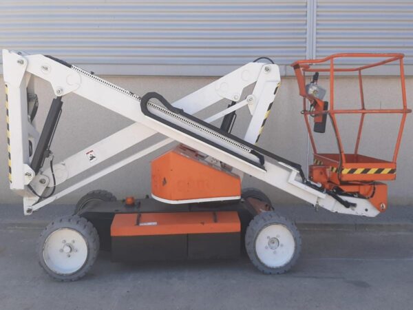 2014 SNORKEL A38E