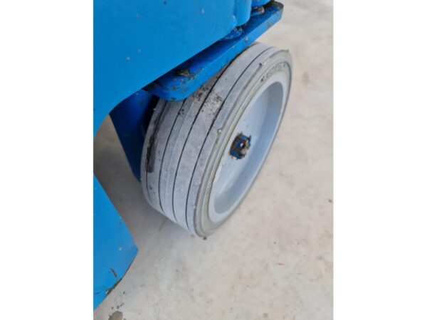 2015 GENIE GR-20 - Imagen 11