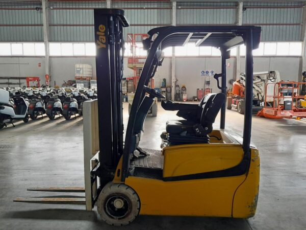 2015 YALE ERP 18 VT MWB - Imagen 3
