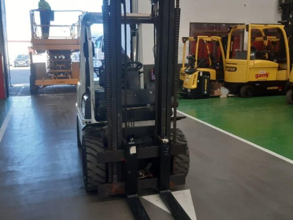 2016 UNICARRIERS YG1D2A30Q - Imagen 2