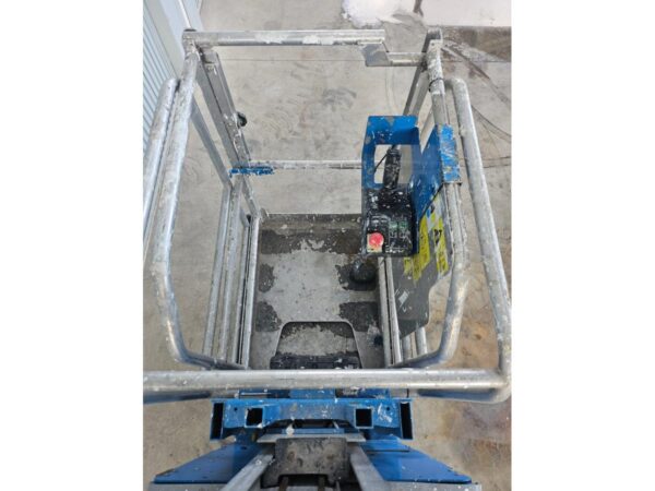 2017 GENIE GR-20 - Imagen 8