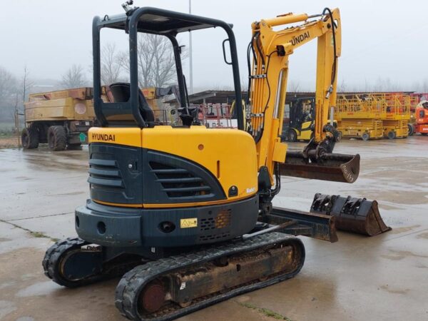 2018 HYUNDAI R25Z-9AK CANOPY - Imagen 3