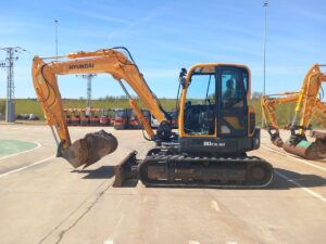 2018 HYUNDAI R80CR-9A - Imagen 2
