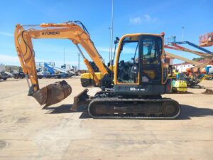 2018 HYUNDAI R80CR-9A - Imagen 2