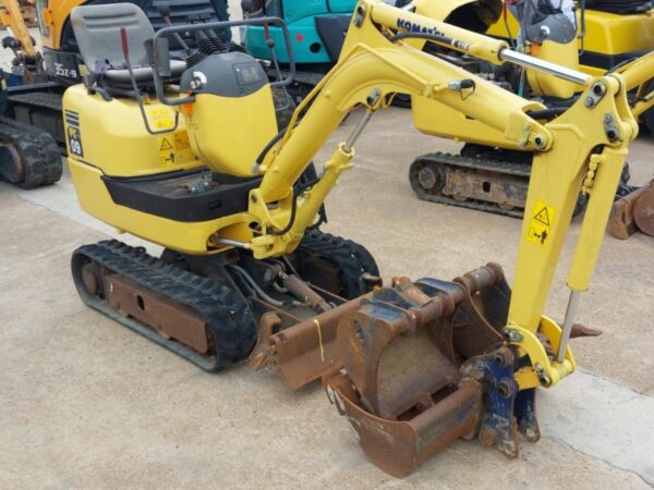 2018 KOMATSU PC09-1