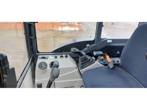 2022 KOBELCO SK30SR-6E - Imagen 9