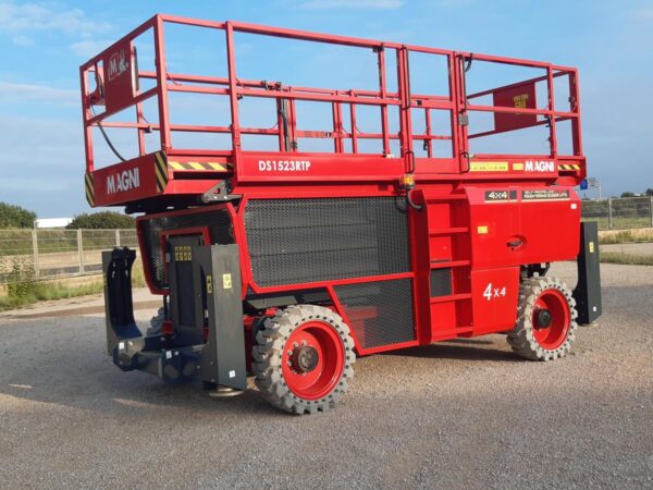 2023 MAGNI DS1523RTP - Imagen 2