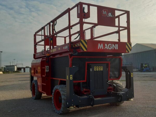 2023 MAGNI DS1523RTP - Imagen 4