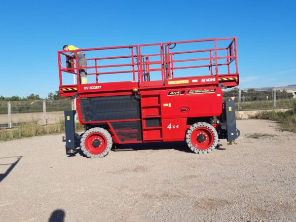 2023 MAGNI DS1523RTP - Imagen 6