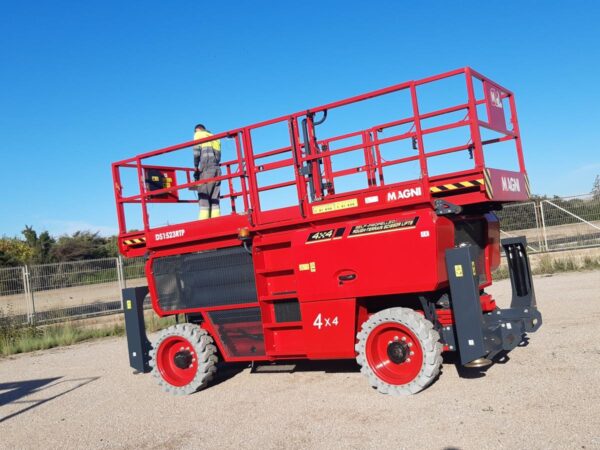 2023 MAGNI DS1523RTP - Imagen 7