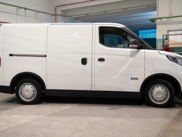 2023 MAXUS ED3 SWB - Imagen 3