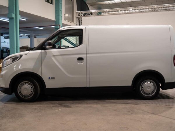 2023 MAXUS ED3 SWB